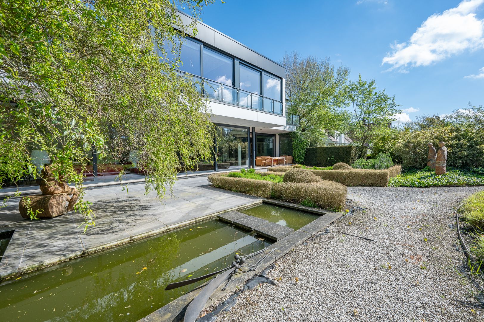 Prachtig gelijkvloers appartement met tuin ideaal gelegen aan de Zwinlaan foto 3