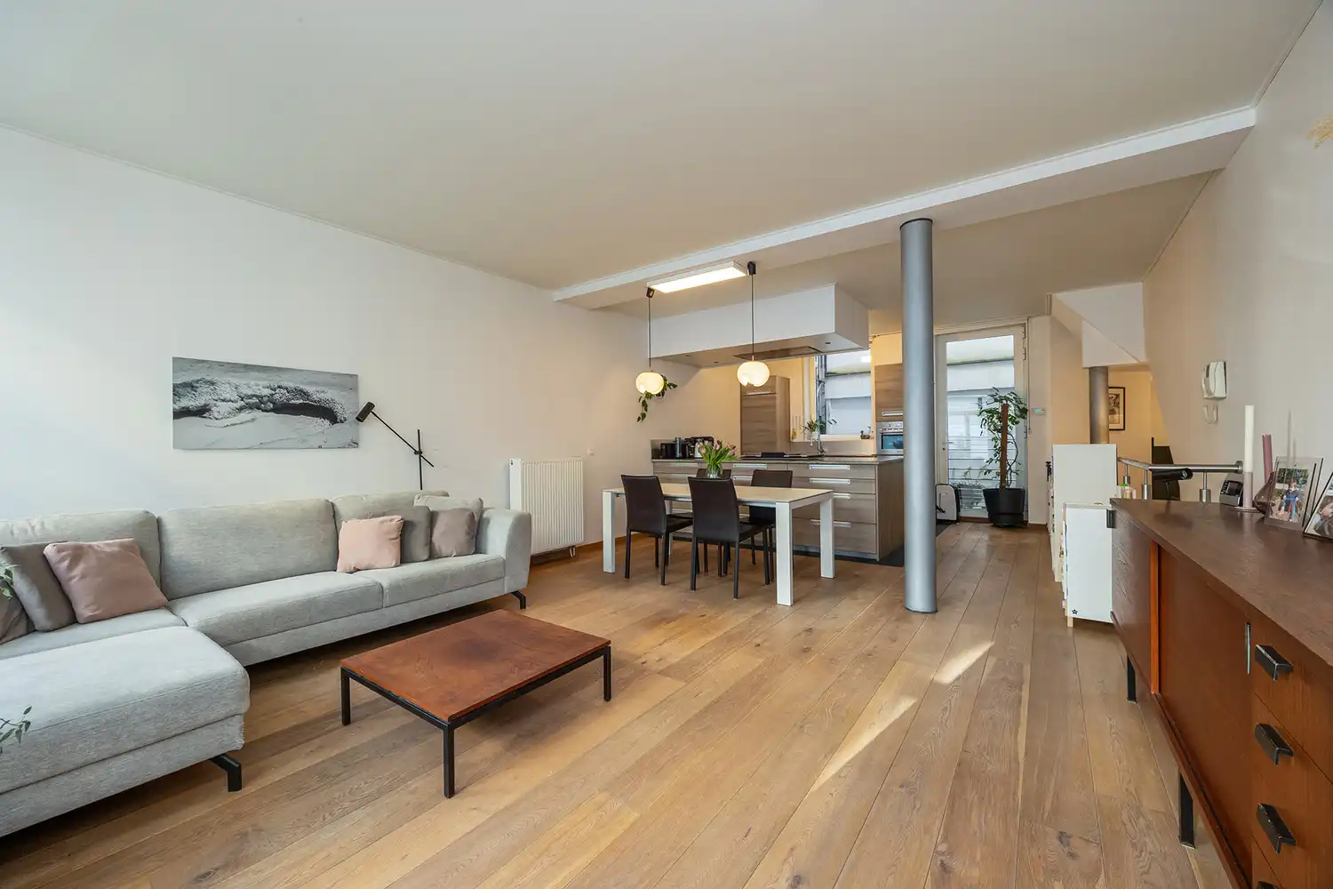 Ruim en energiezuinig appartement (139m²/ EPC B!) met terras in het modehart van Antwerpen aan de Nationalestraat foto 4