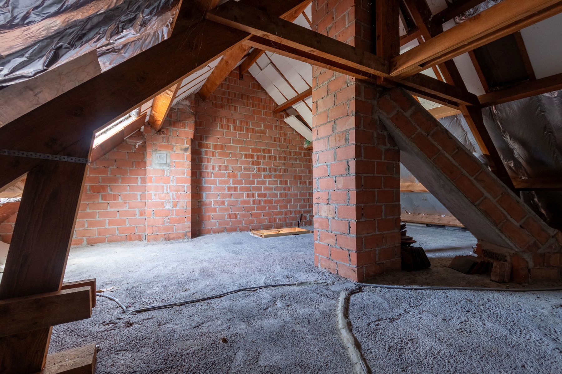 Landelijk gelegen woning met 3 slaapkamers en garage foto 19