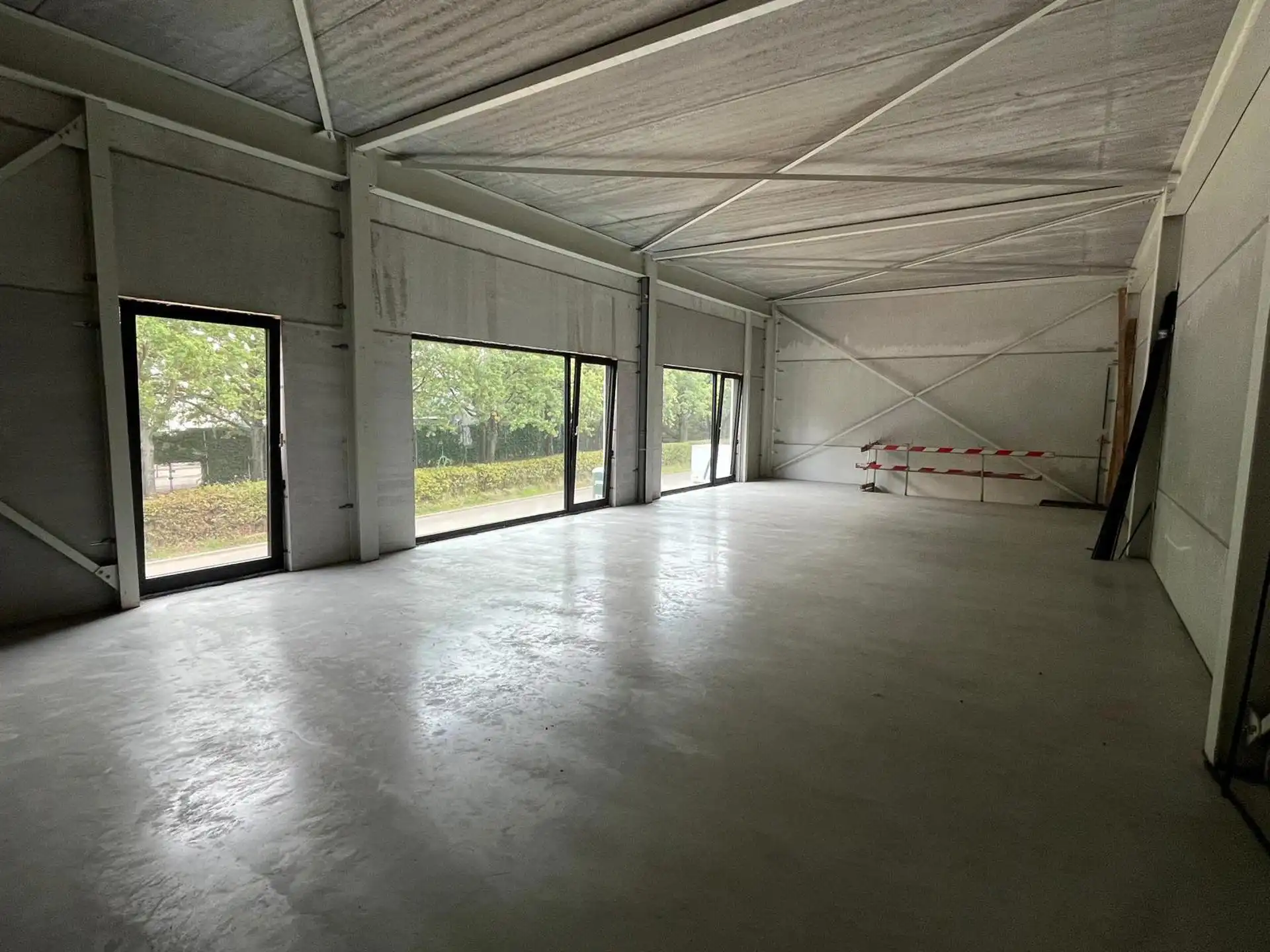 Wommelgem: magazijn 720m² met kantoren foto 8