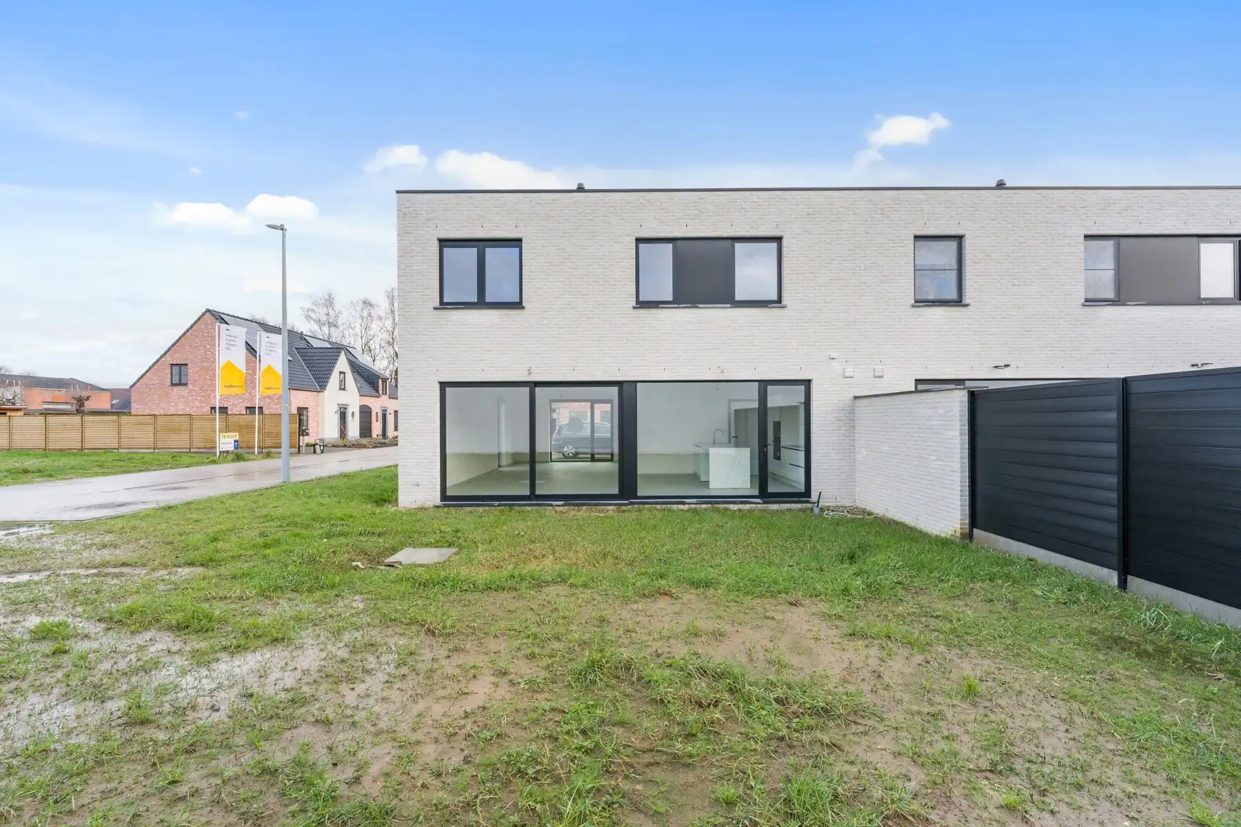 Moderne nieuwbouwwoning foto 12