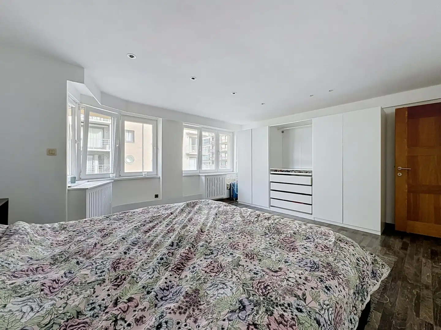 Ruim appartement nabij de zee. foto 9