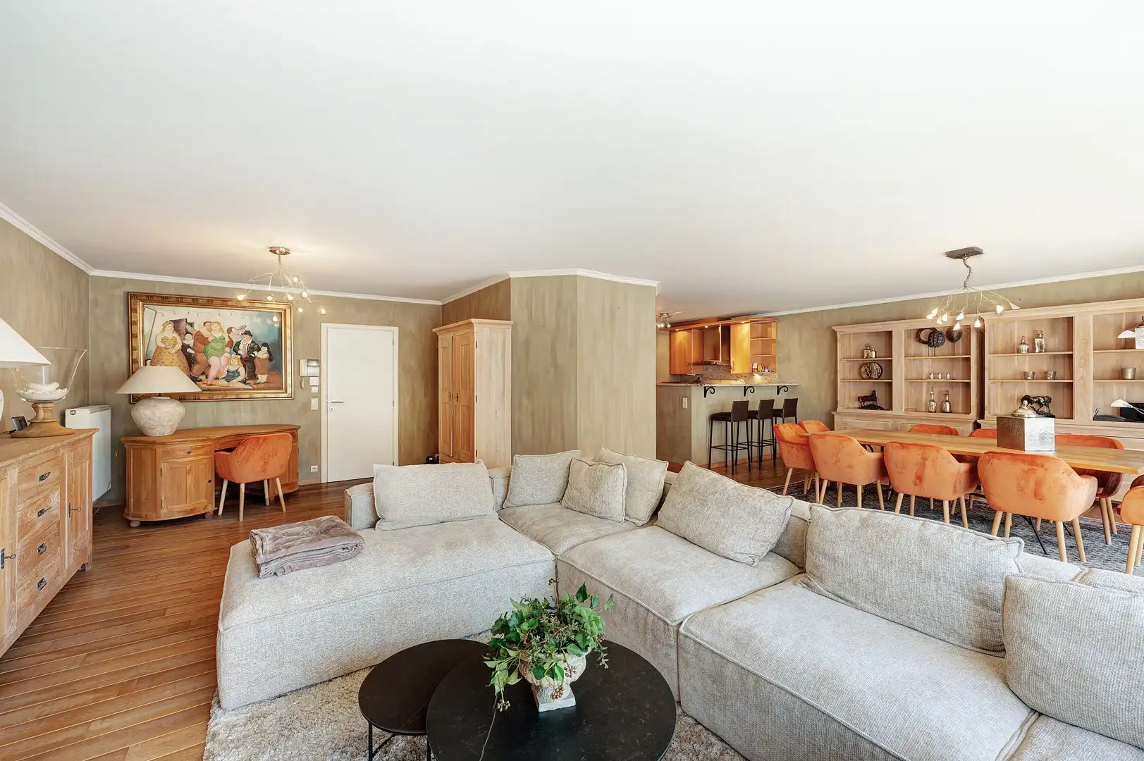 Ruim appartement van 152 m² in het centrum van Knokke. foto 4