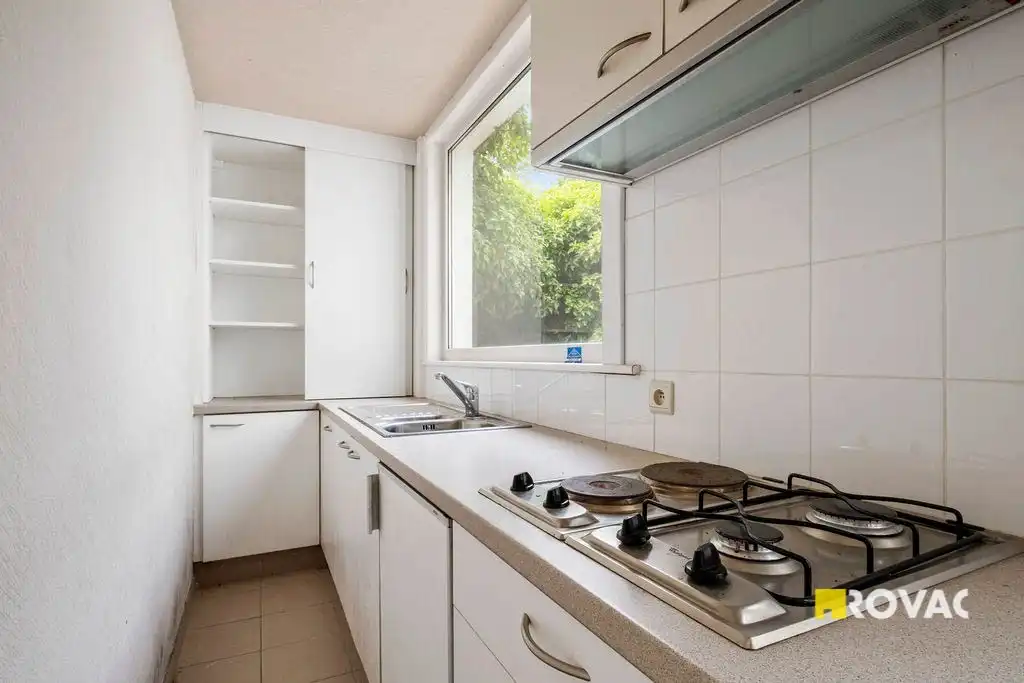 Te renoveren handelspand met woonst in hartje Izegem foto 14