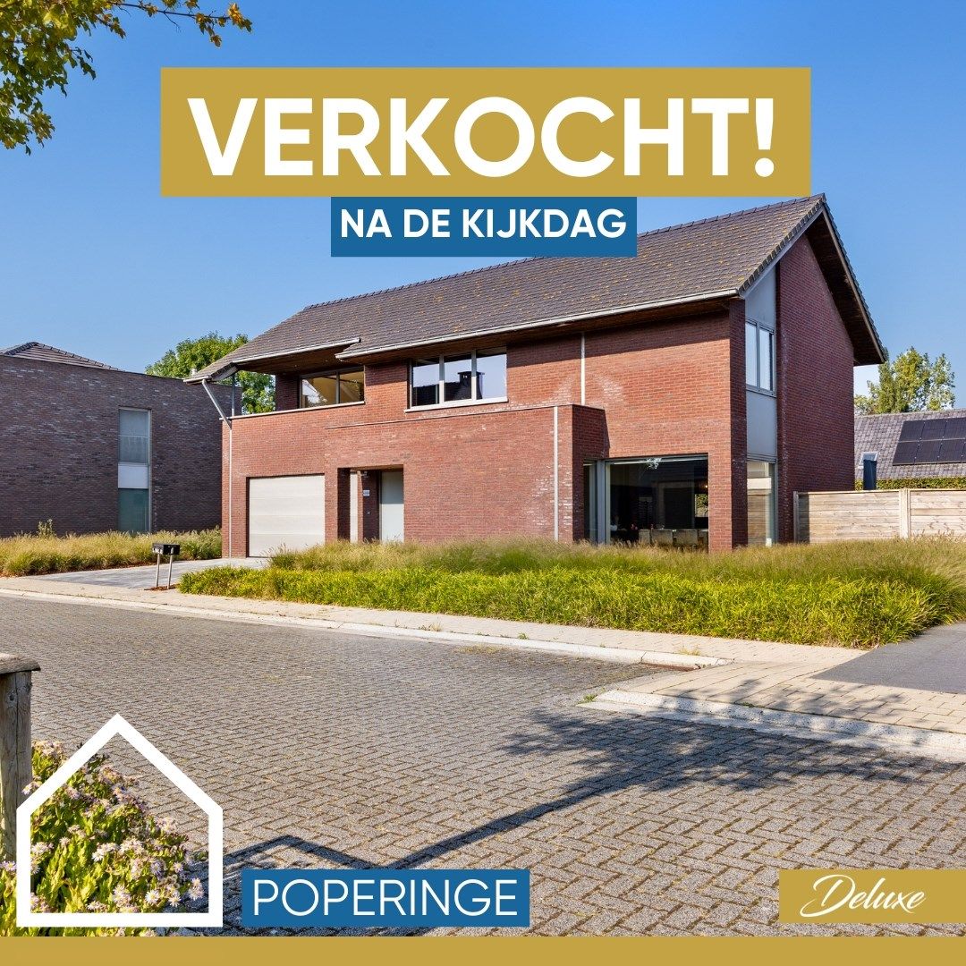 RECENTE VILLA (2010) MET 4 SLPKS, RUIME GARAGE EN TUIN foto {{pictureIndex}}