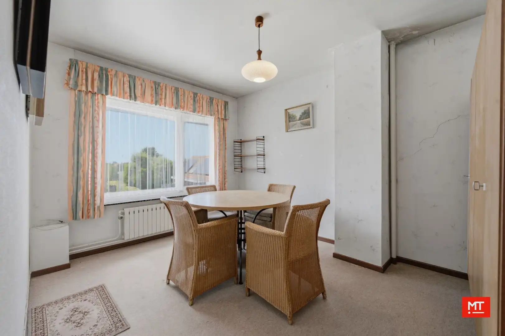 Kloeke te renoveren woning met 4 slaapkamers, grote tuin en garage in het centrum van Langemark foto 14