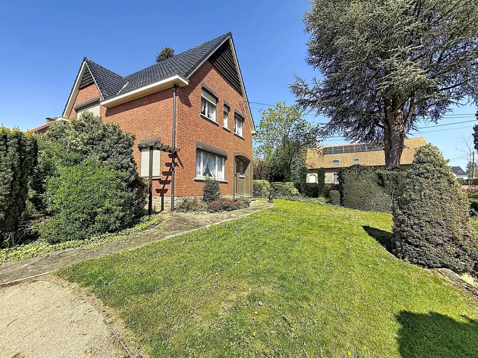 Hoofdfoto van de publicatie: Te renoveren landelijke woning, 3 slpks, 14a 60ca