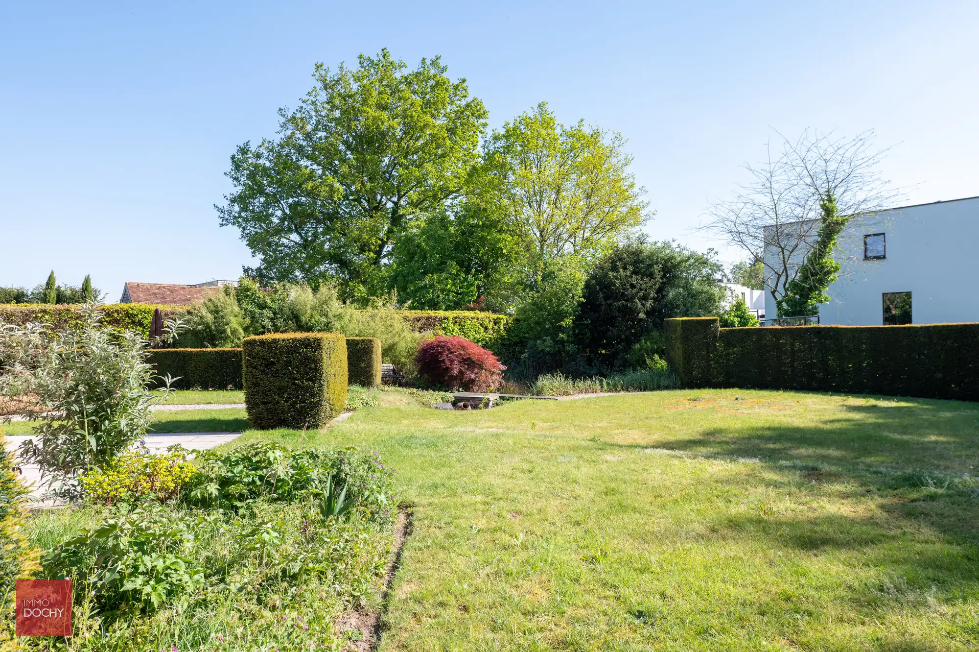 Zeer rustig en residentieel gelegen verzorgde villa foto 3