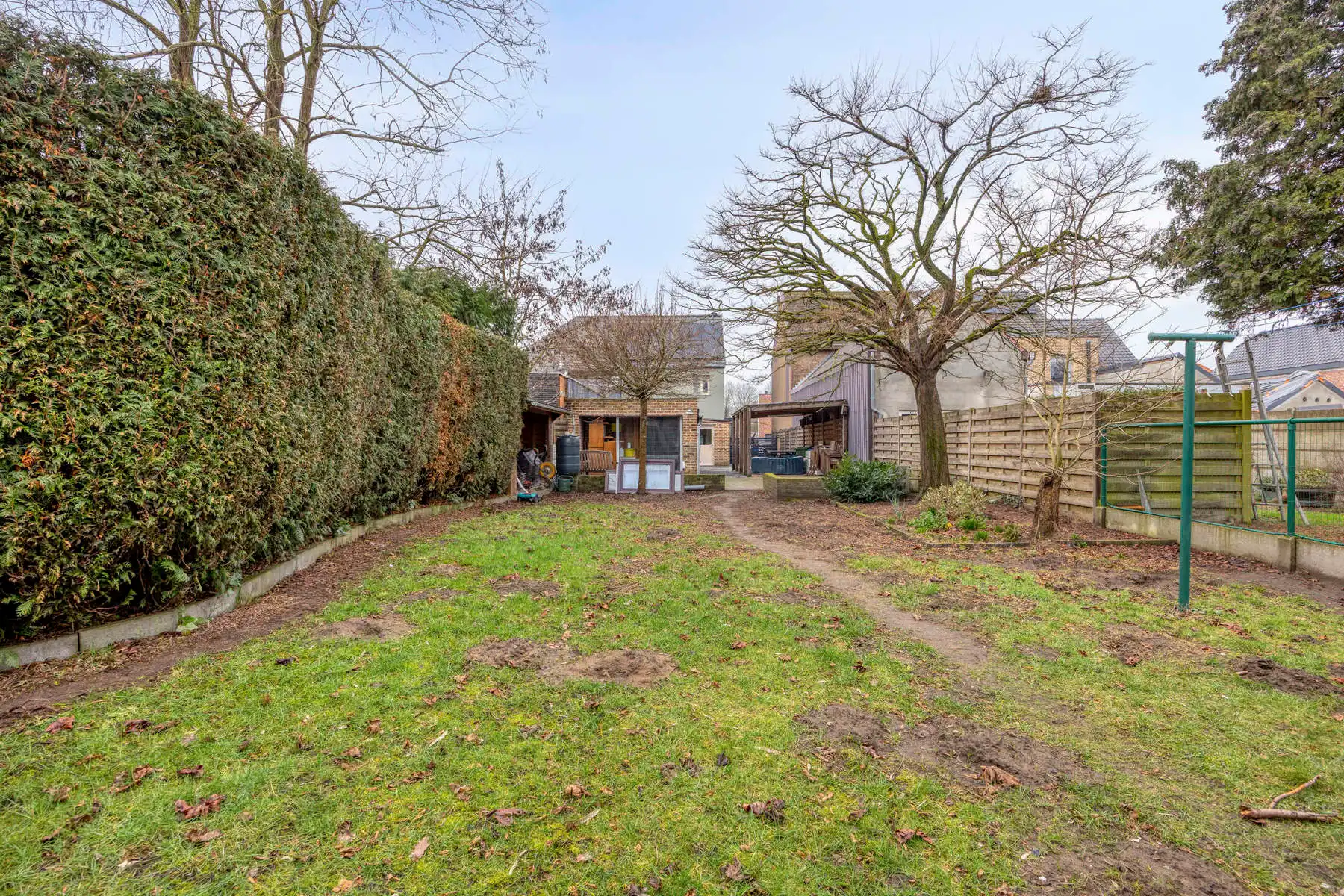 TE KOOP - instapklare halfopen bebouwing met 3 slaapkamers foto 21