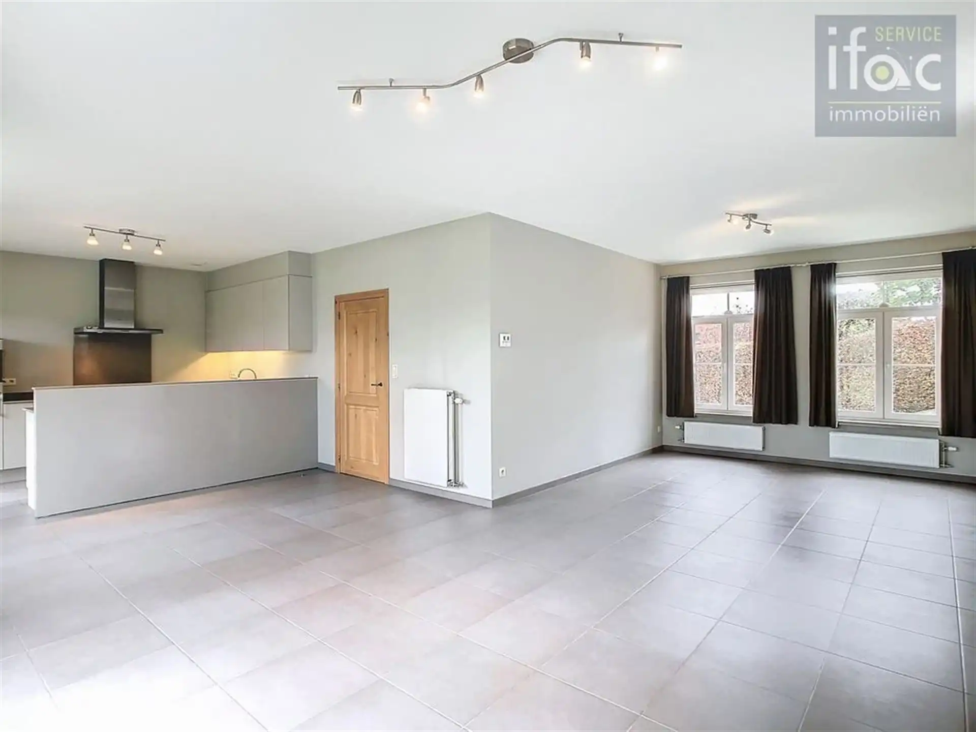 Rustig gelegen villa in doodlopende straat in Duisburg foto 2