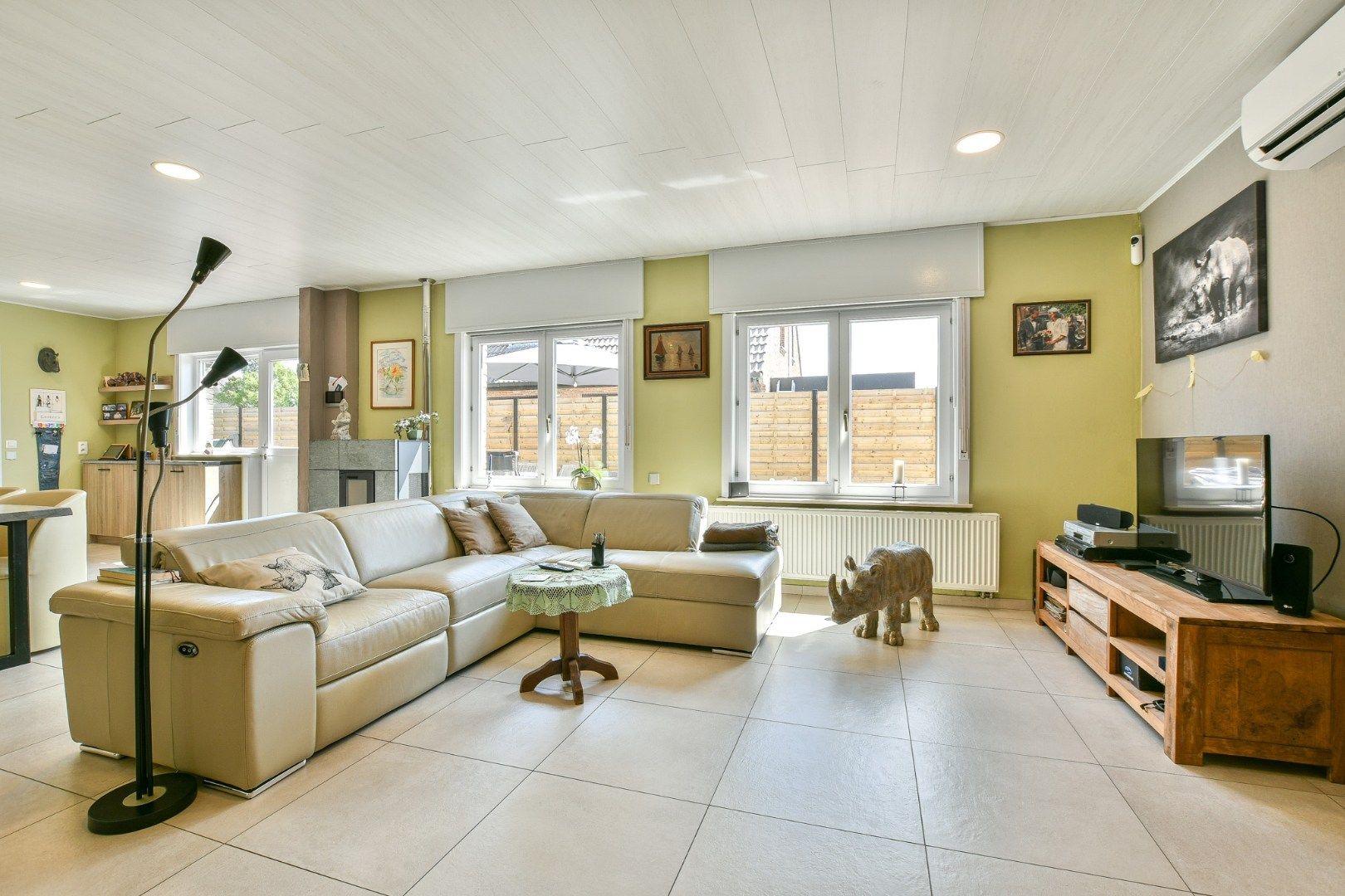 Instapklare woning op toplocatie in rustige woonwijk te Harendijke, Wenduine! foto 7