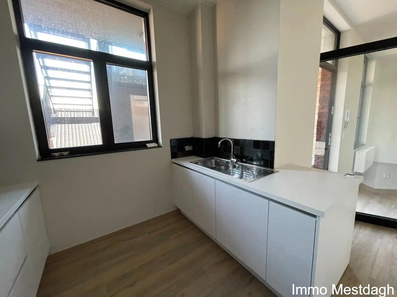 Appartement met terras en autostaanplaats in centrum Diest foto 8