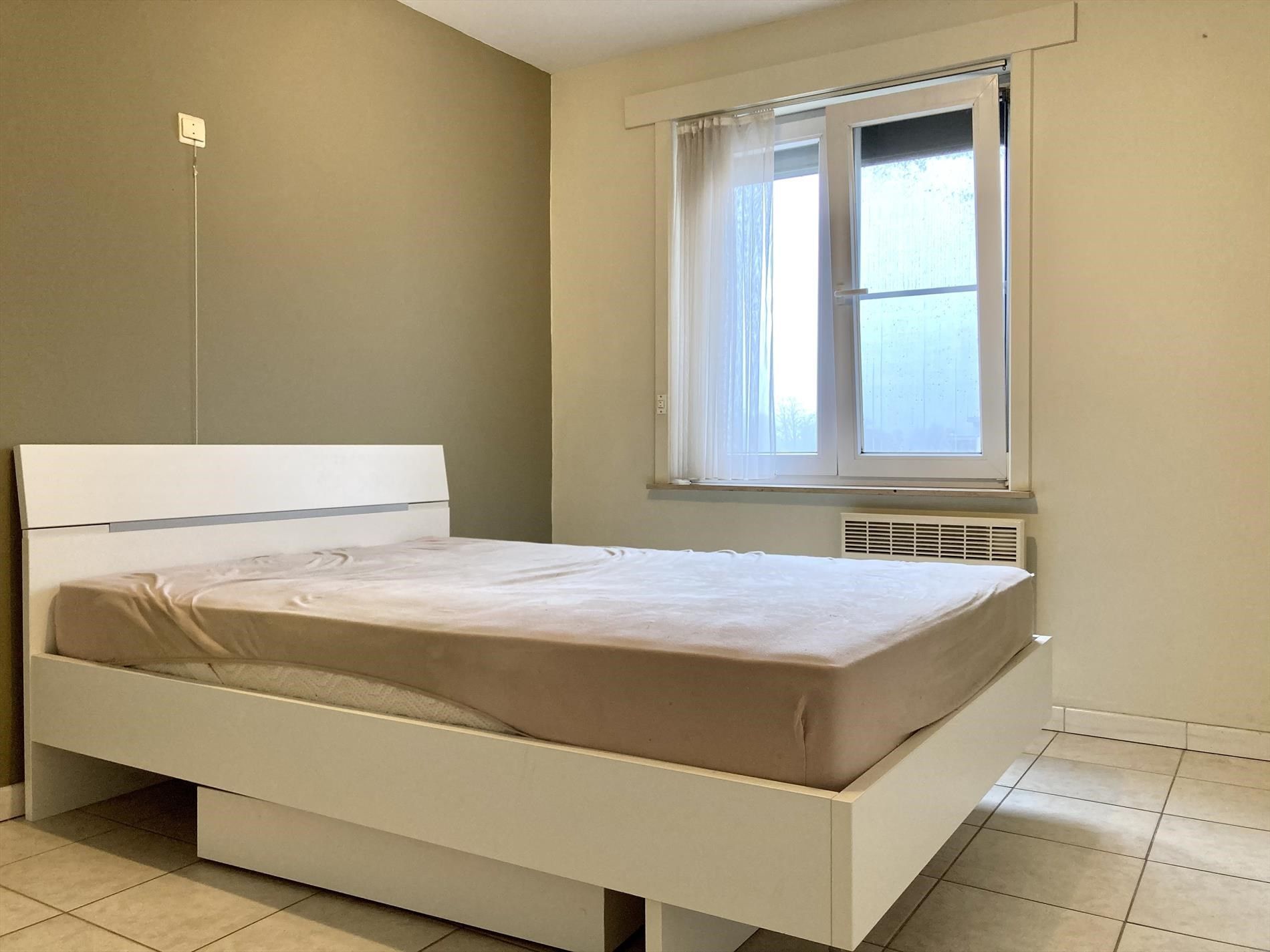 Centraal gelegen appartement met 2 slaapkamers. foto 5