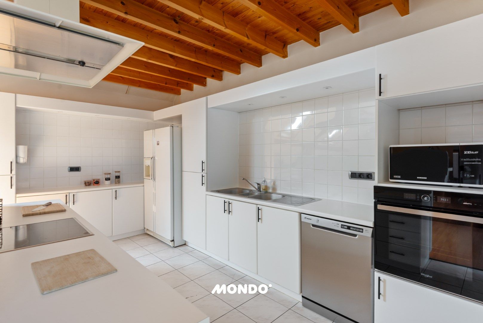 Ruim en uniek dakappartement met 3 slaapkamers, sauna en prachtig uitzicht in het hart van Sint-Amands. foto 11