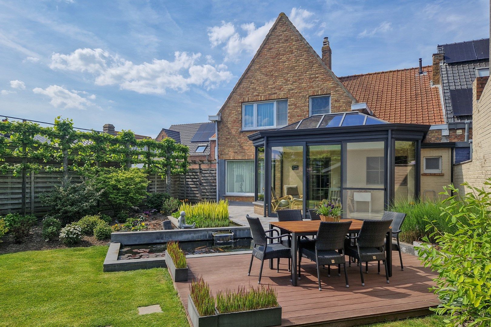 Instapklare, uitstekend onderhouden woning in hartje Oudenburg. foto 2