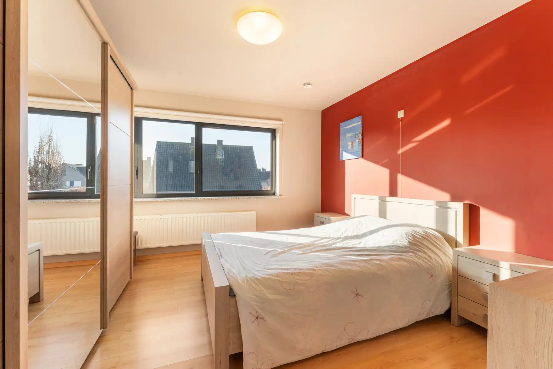 Verzorgde woning met ruim bijgebouw op perceel van 1.369 m² foto 17