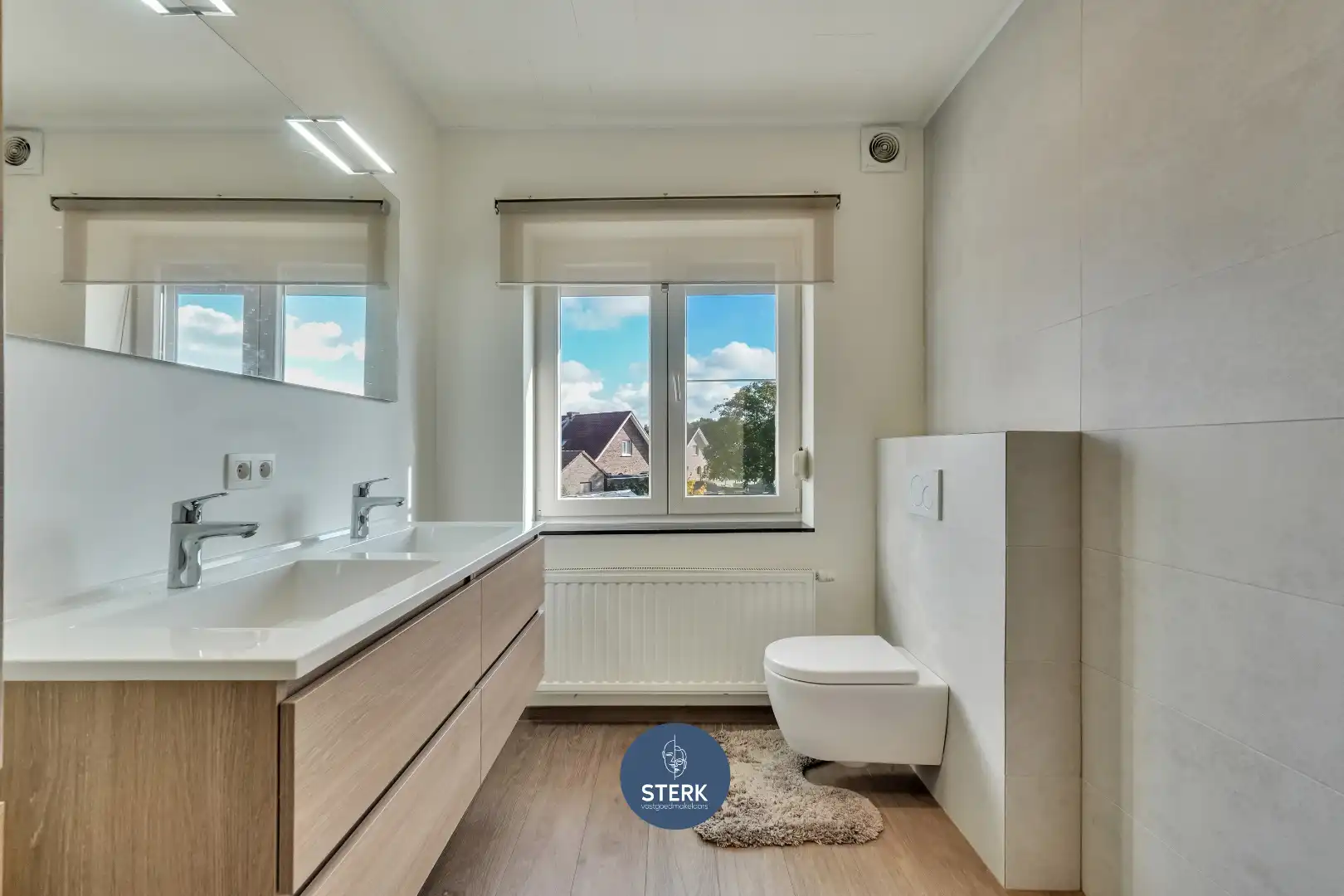 INSTAPKLARE WONING MET 3 SLPKS OP EEN CENTRALE LOCATIE TE MAASMECHELEN !  foto 14
