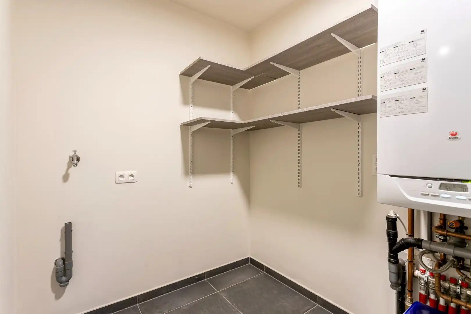 Stijlvol en energiezuinig duplexappartement in Halle foto 18