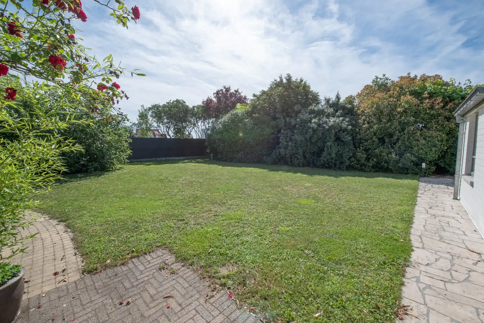 Charmante villa met praktijkruimte op 1023 m² in Zulte foto 23