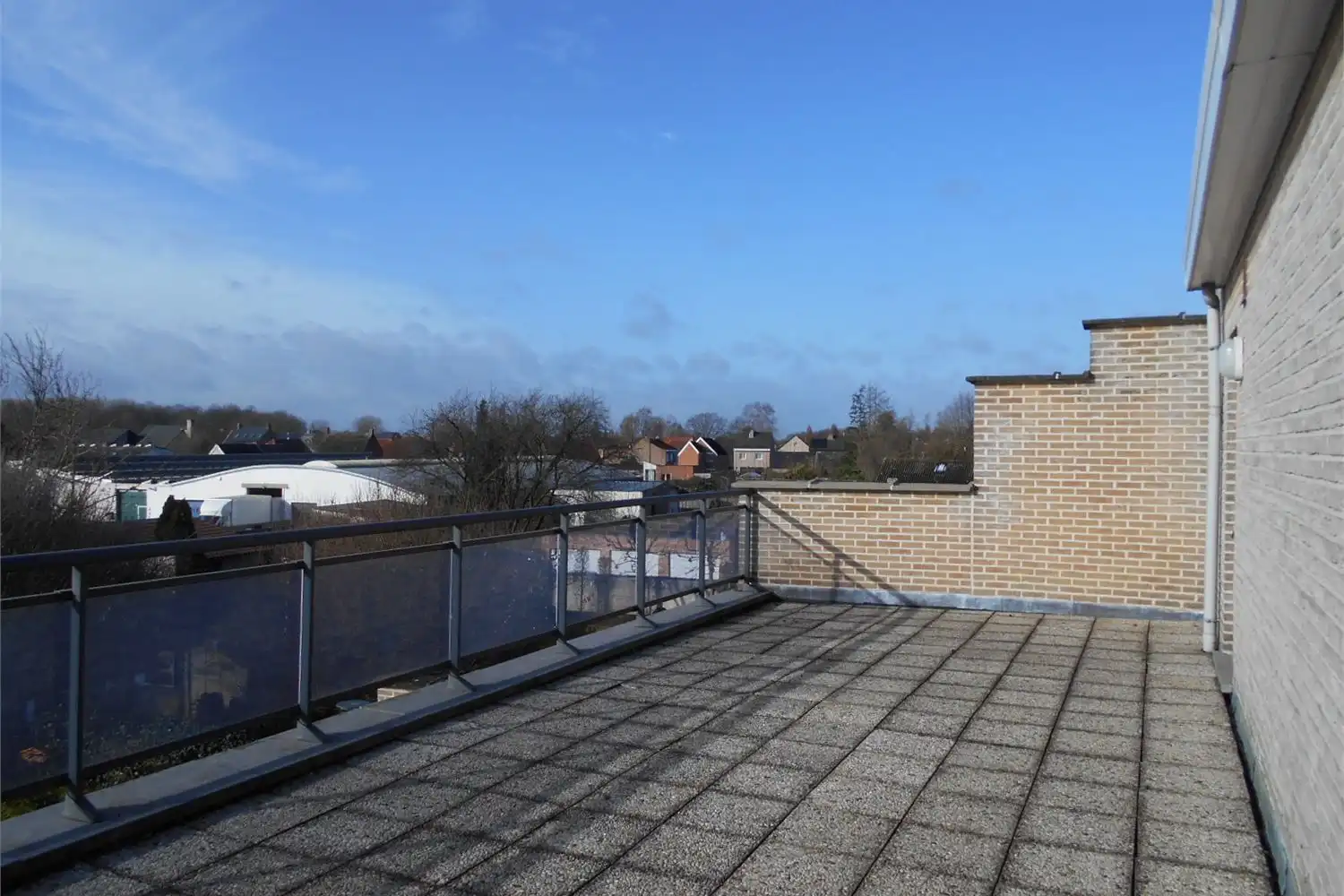 Appartement, 2 slaapkamers, terras. foto 3