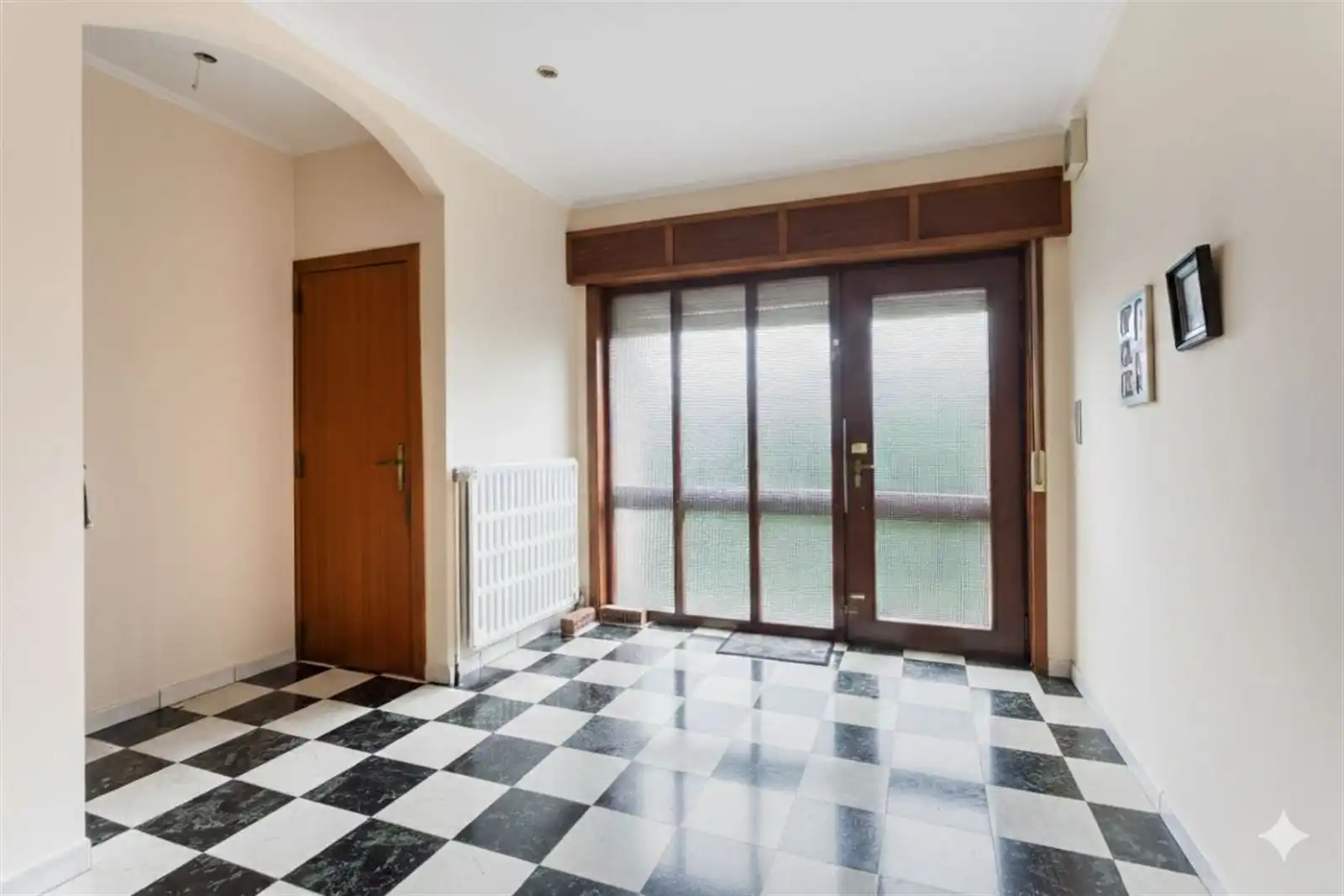 Viergevel te koop in Meerbeke foto 3