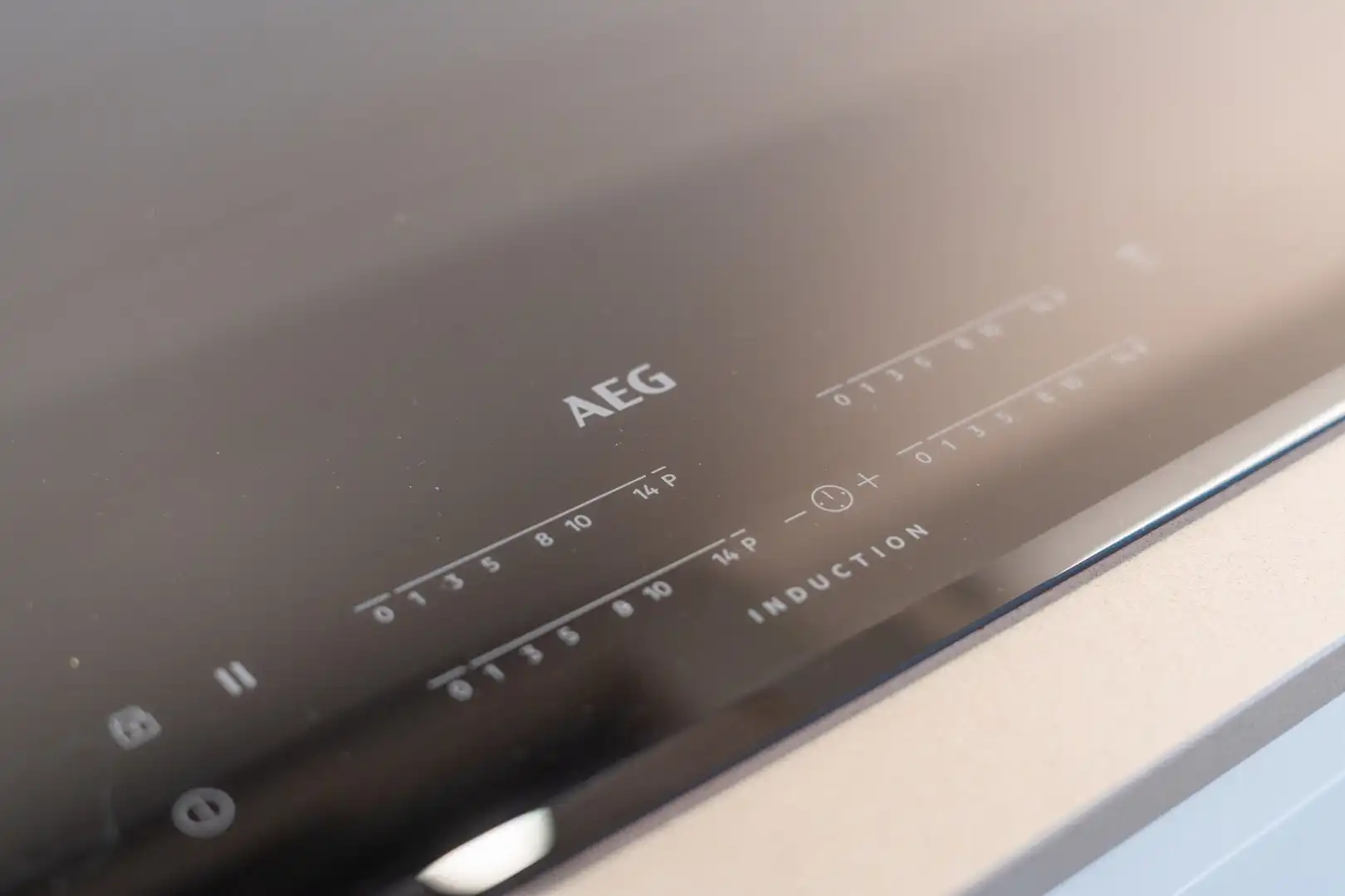 Woning met 4 kamers, 2 badkamers en 2 garages foto 7