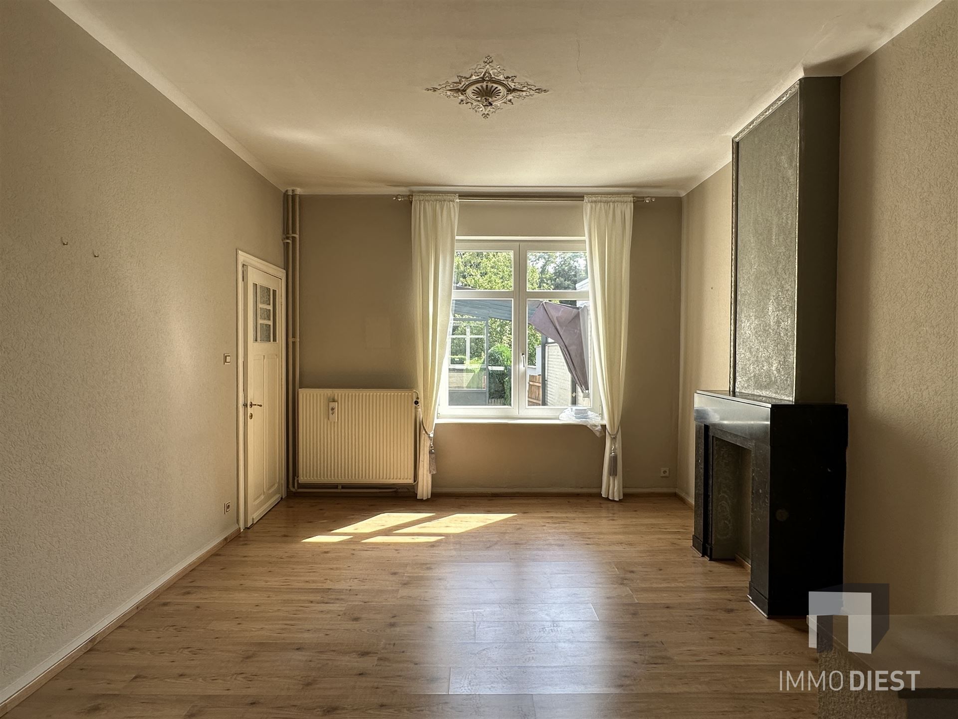 Knappe woning met 3 ruime slaapkamers en mooie tuin - instapklaar foto 11