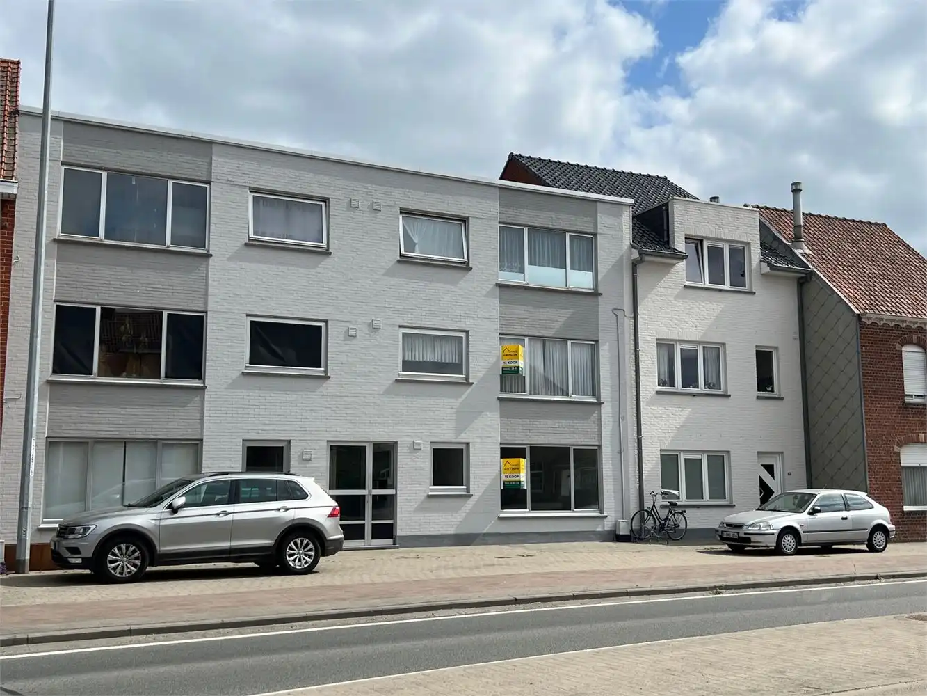 Appartement met 2 slaapkamers nabij centrum van Torhout foto {{pictureIndex}}