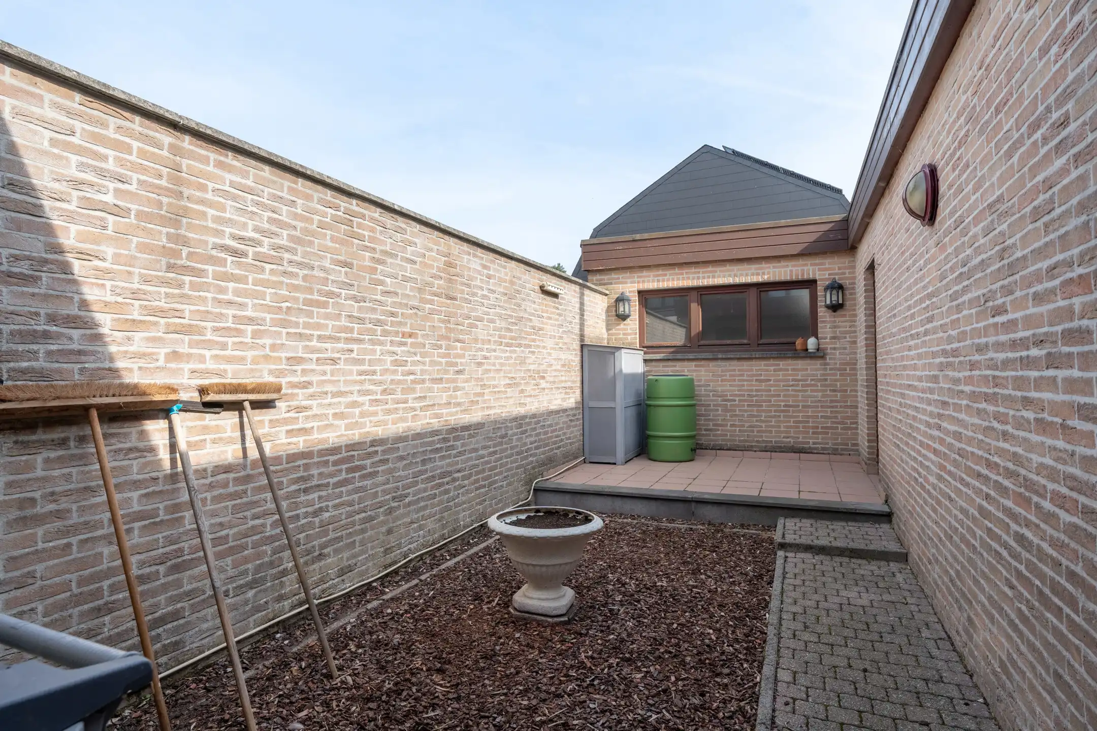 Te renoveren 4slpk woning met magazijn/garage te Vosselaar. foto 19