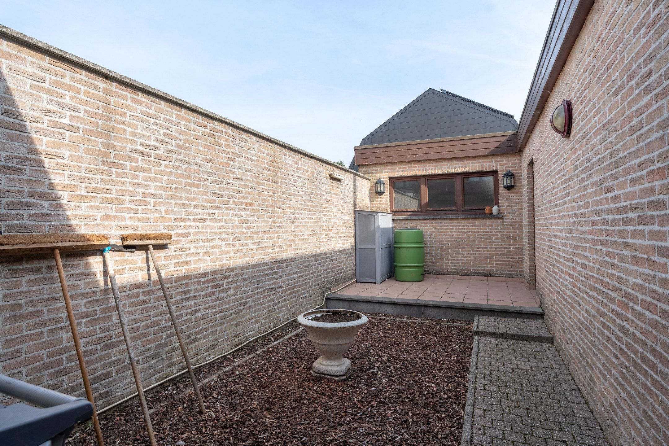 Te renoveren 4slpk woning met magazijn/garage te Vosselaar. foto 19