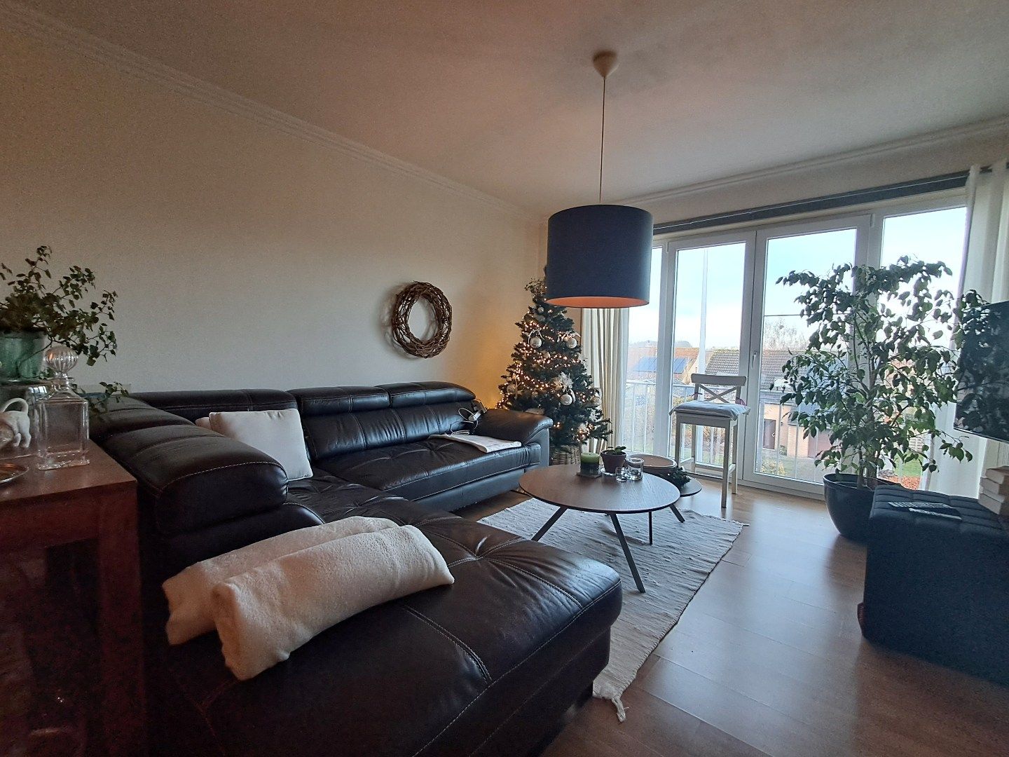 Gezellig appartement te Sint-Kruis! foto 2