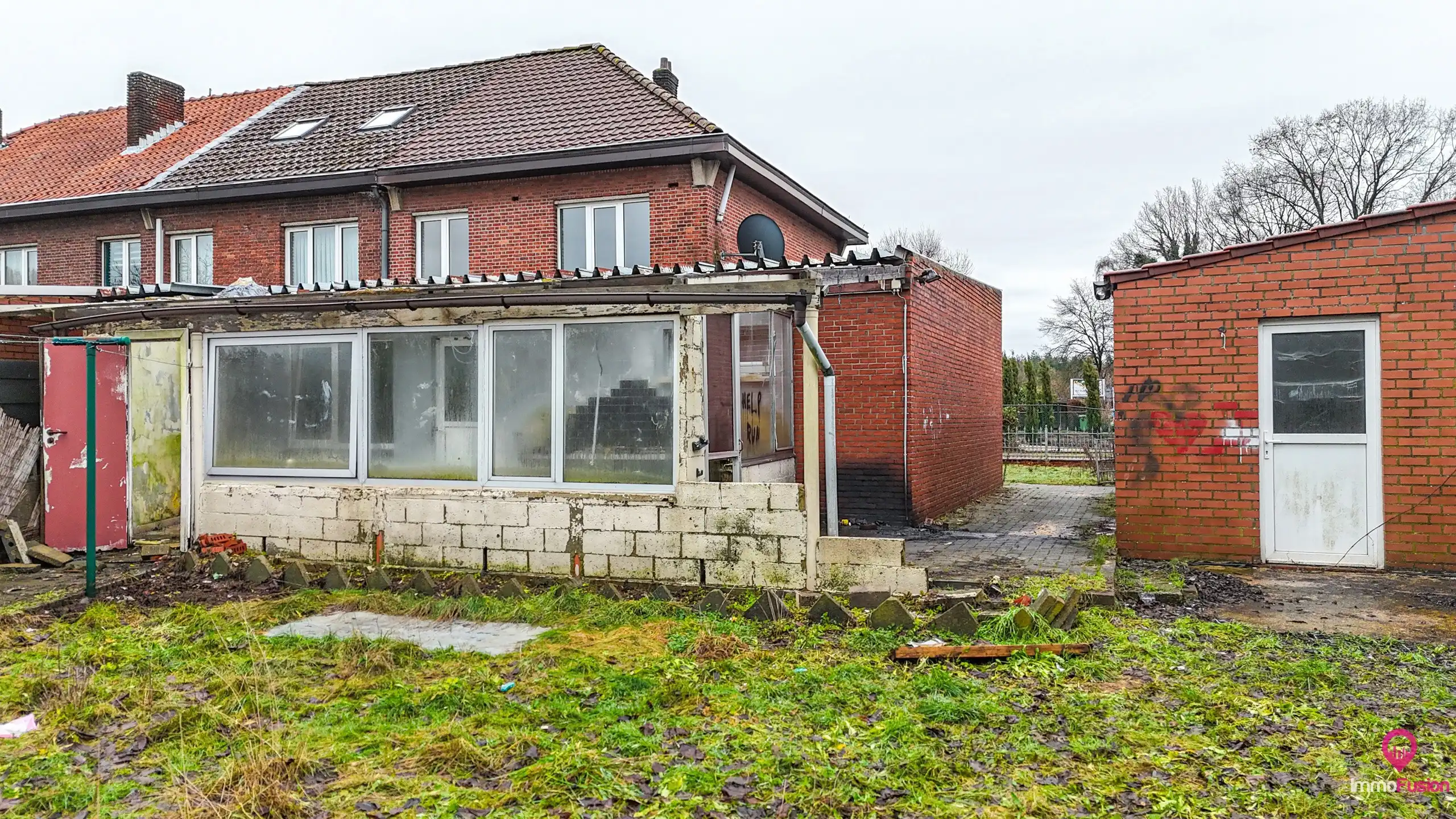 Op te frissen halfopen woning op toplocatie op de Lindeman foto 32