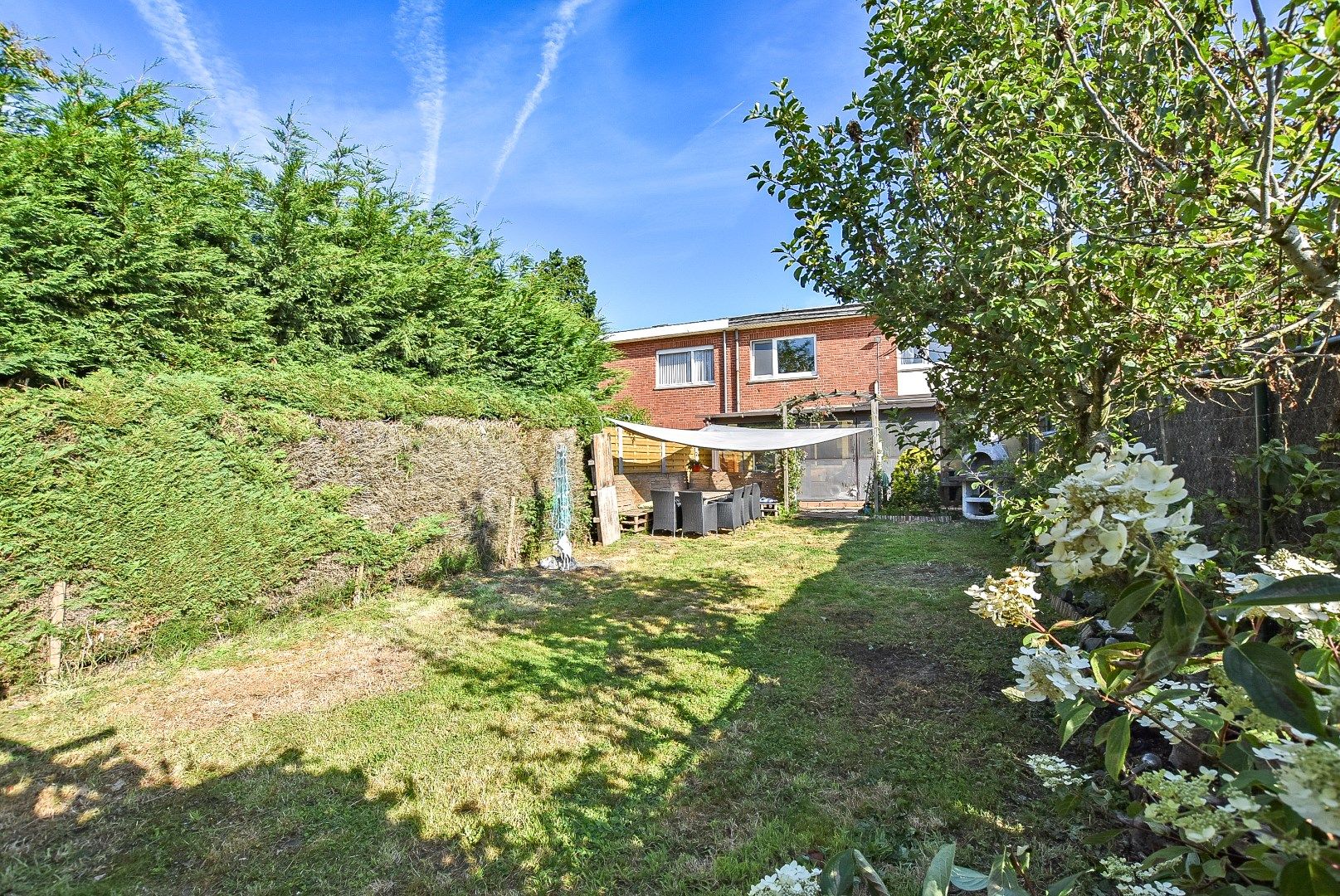 Woning met 4 slaapkamers en garage in centrum Diksmuide! foto 11