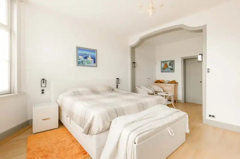 🏡 Unieke herenwoning te huur in het hart van Aarsele! foto 31