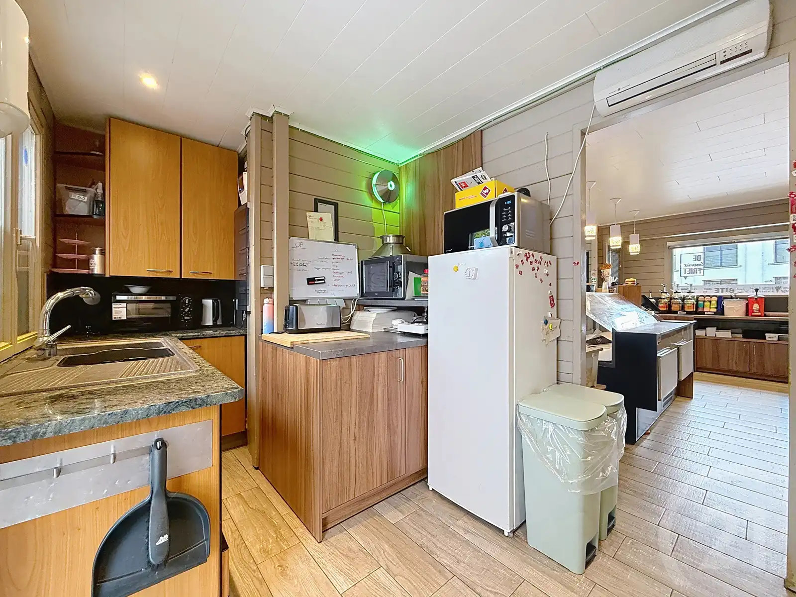 Goed draaiende frituur - Verkoop volledige eigendom! foto 17