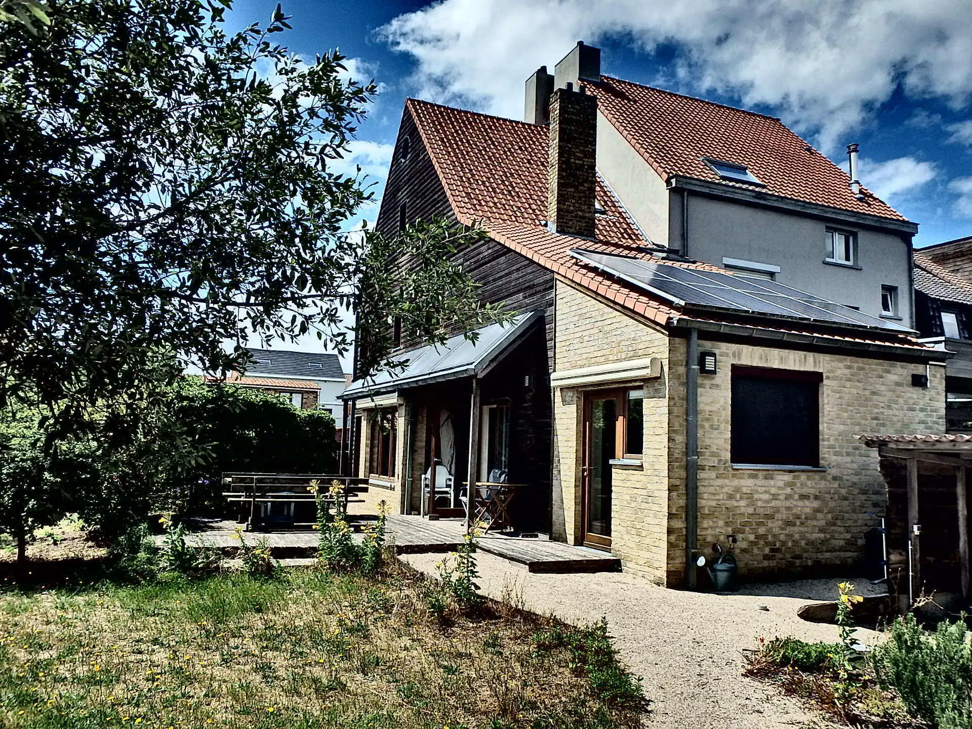 Charmante ecowoning met label A en zonnige tuin, De Panne aan zee.  foto {{pictureIndex}}