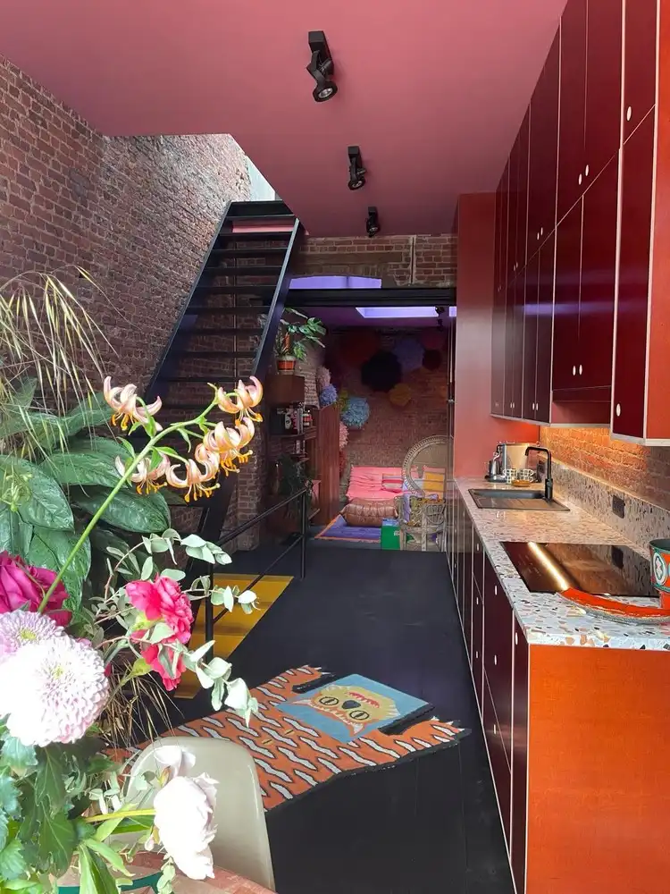 Karaktervolle erfgoedwoning op topligging tegenover de Sint-Gummaruskerk. foto 45