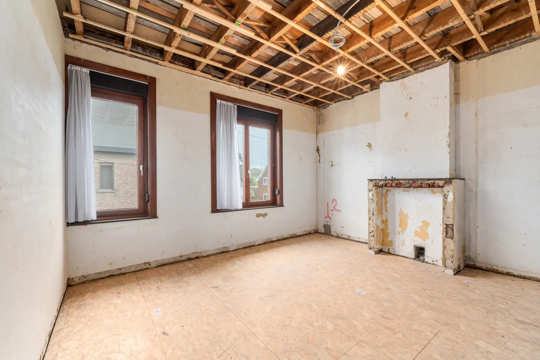 TE KOOP - Ruime deels gerenoveerde woning van 280m²  foto 13