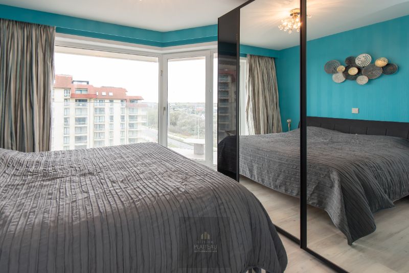 Ruim doorloop-appartement met 2 slaapkamers in de vernieuwde residentie Scorpio op de zeedijk te Nieuwpoort-Bad. foto 27