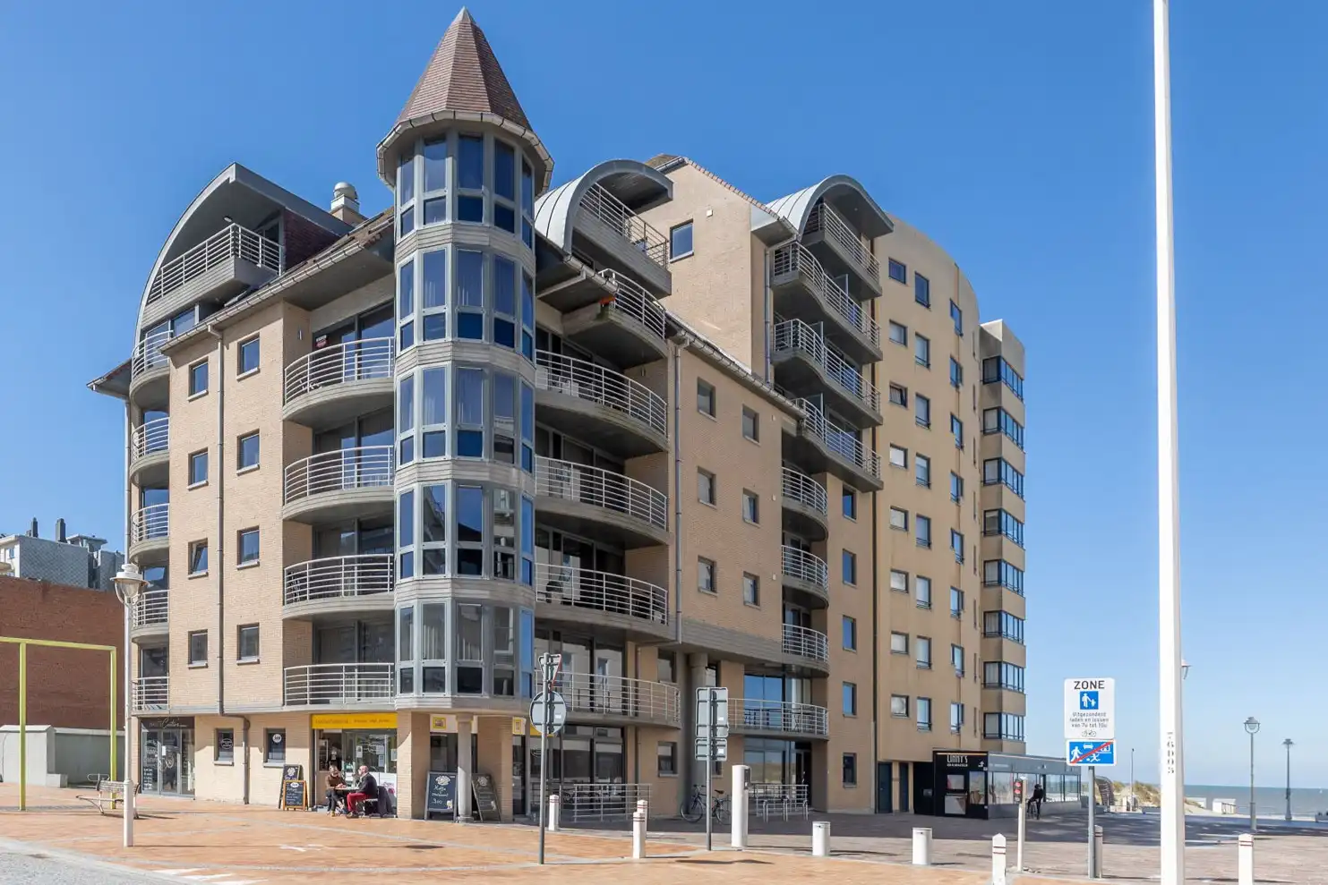Instapklaar éénslaapkamerappartement met lateraal zeezicht te Nieuwpoort-Bad foto 10