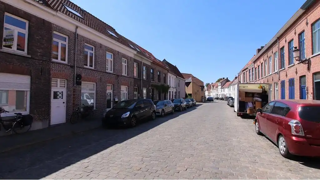 Comfortabele 2-slaapkamerwoning met Terras te koop in Brugge foto 13