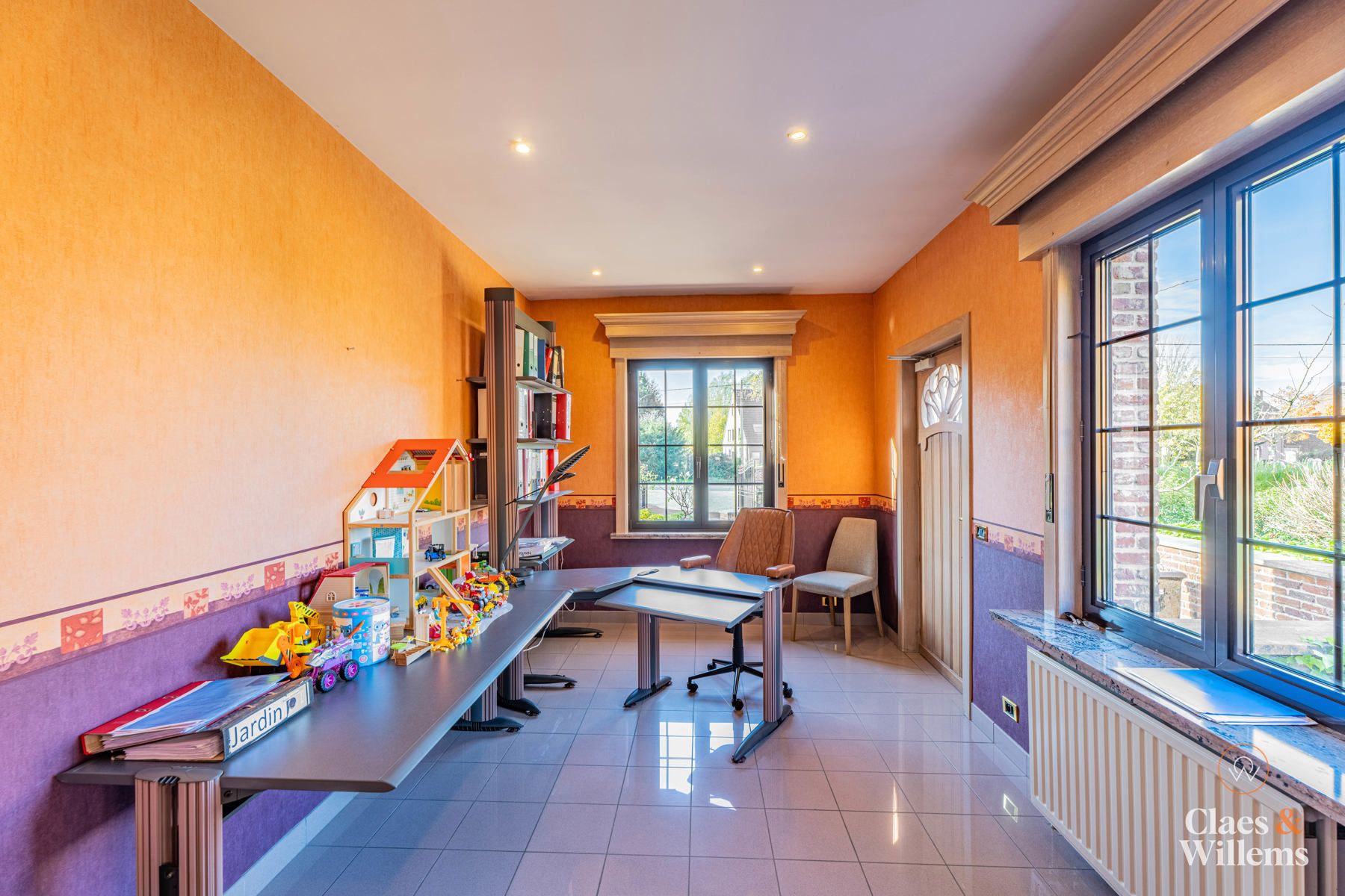 Ruime gezinswoning met praktijk- of kantoorruimte foto 19
