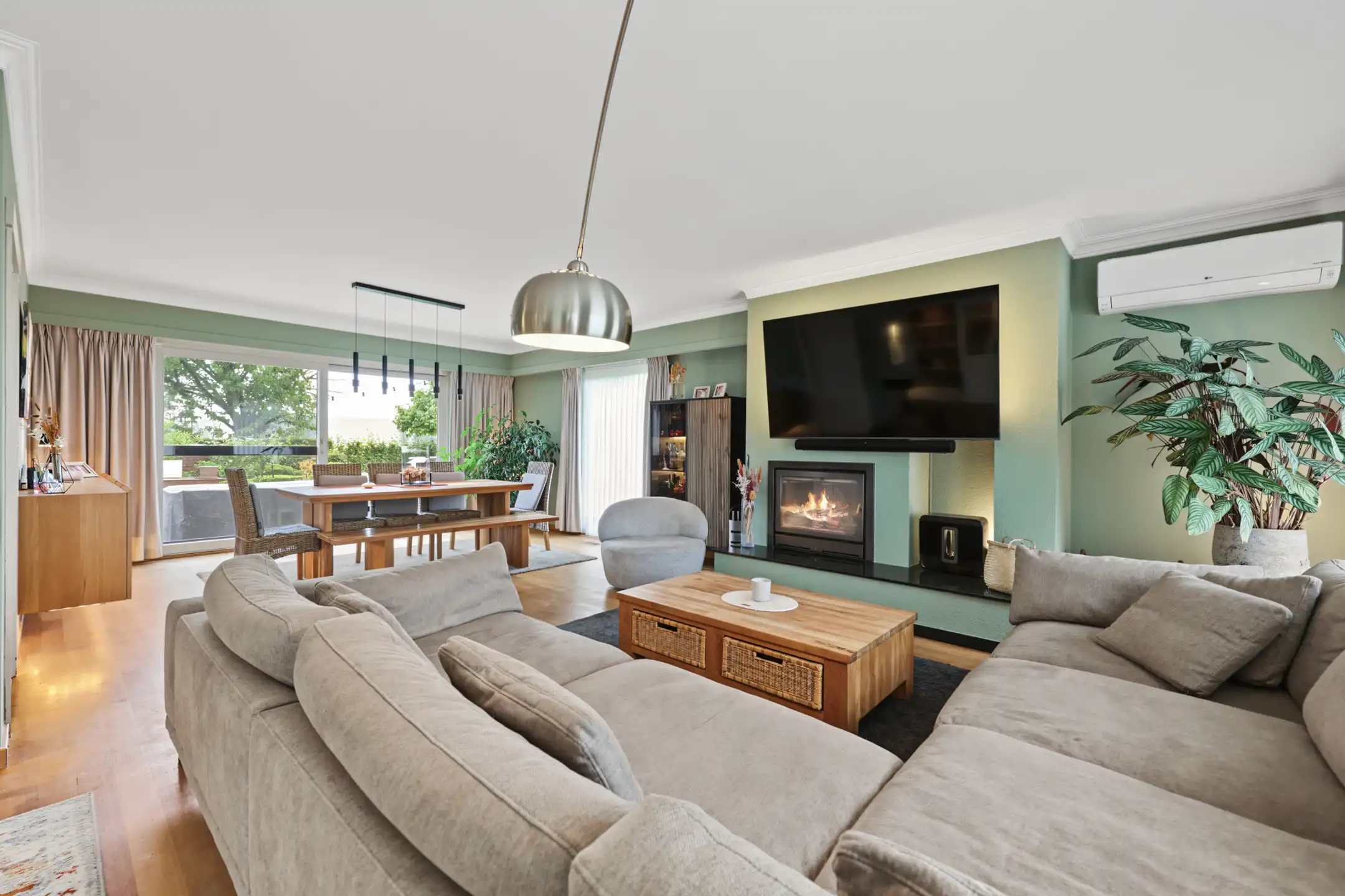 Ruime woning in rustige omgeving met tal van mogelijkheden foto 3
