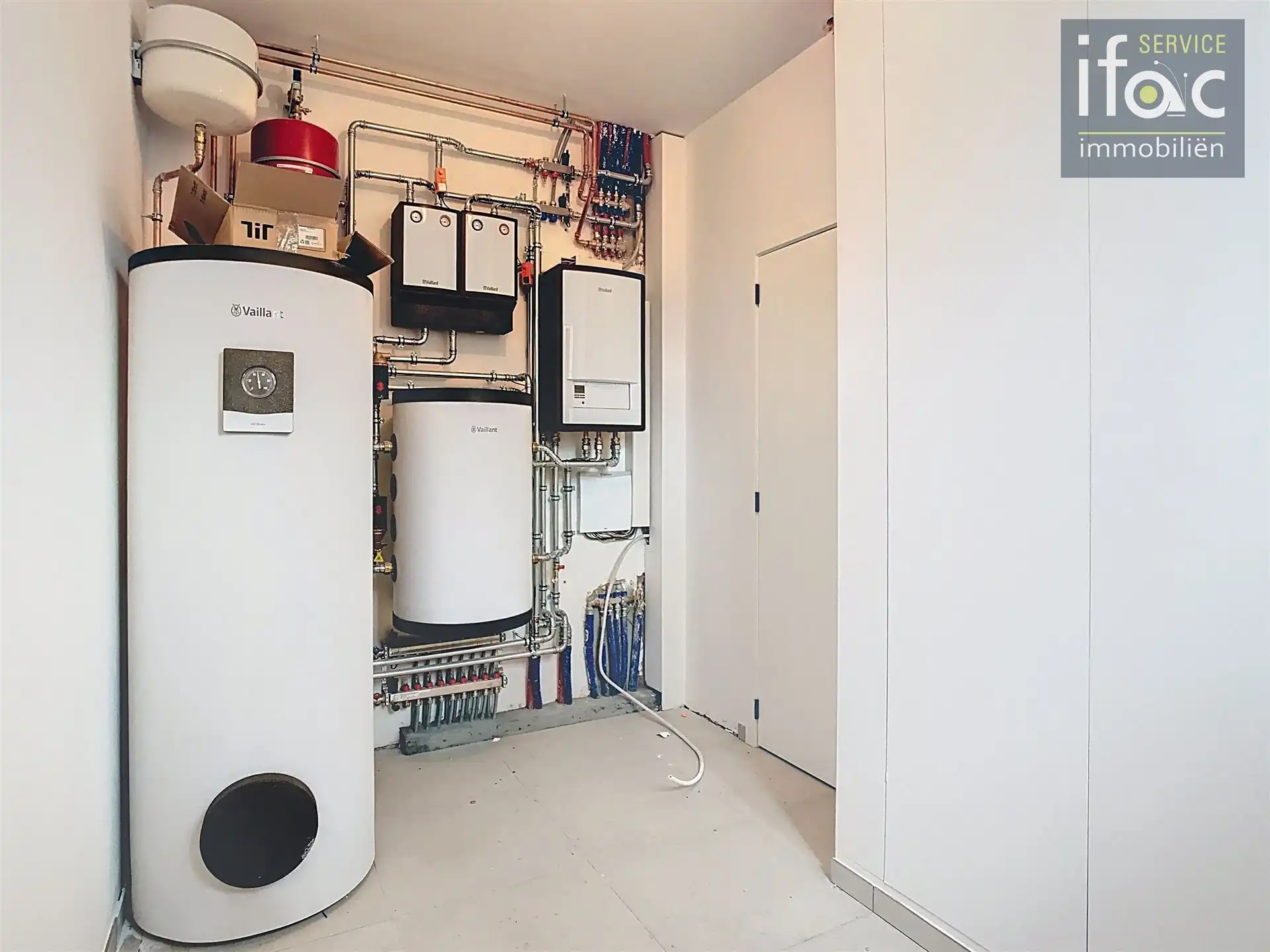 Nieuwbouwwoning met 4 slaapkamers, 2 badkamers en tuin. foto 13