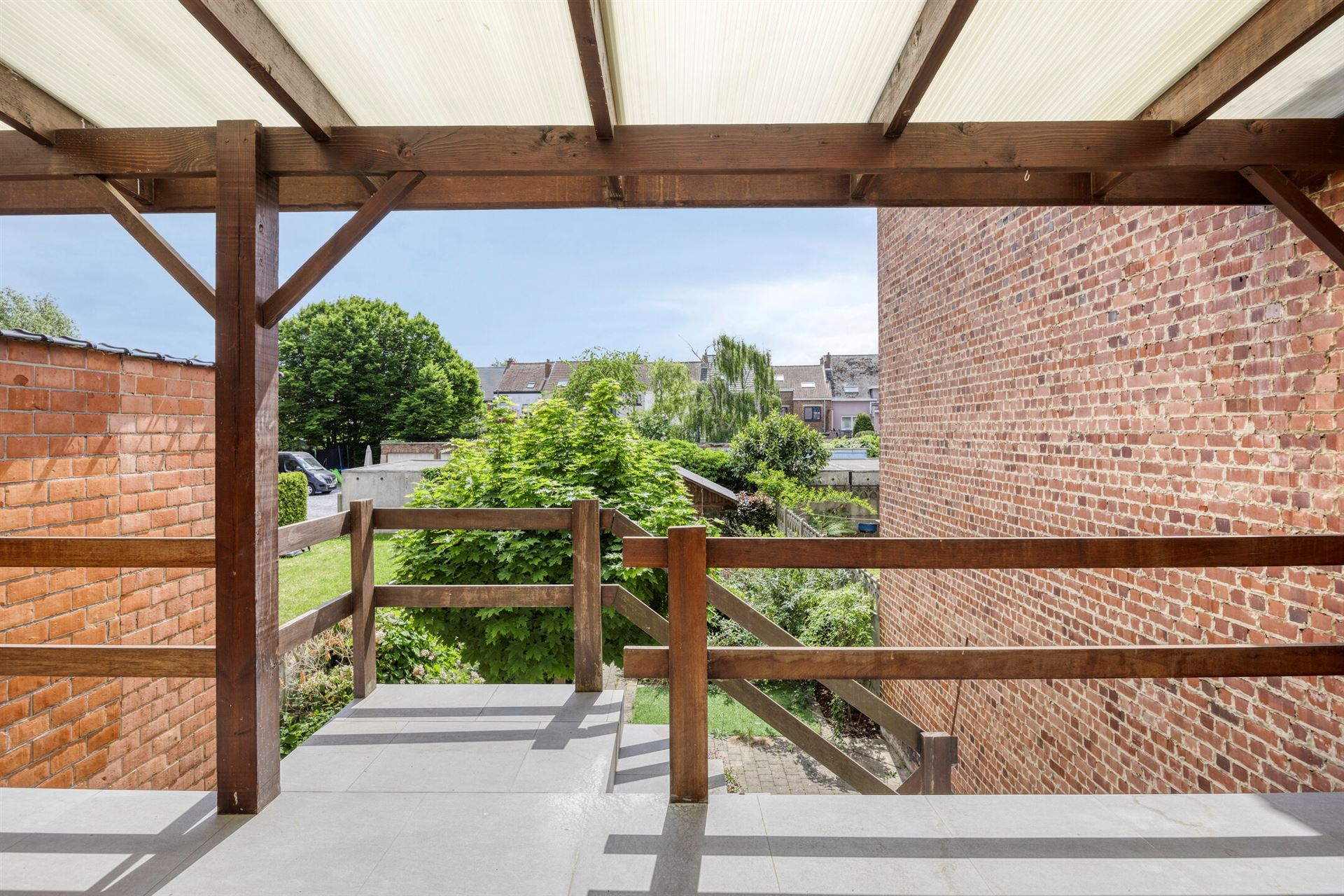 Mooie stadswoning met veel potentieel in centrum met tuin foto 18