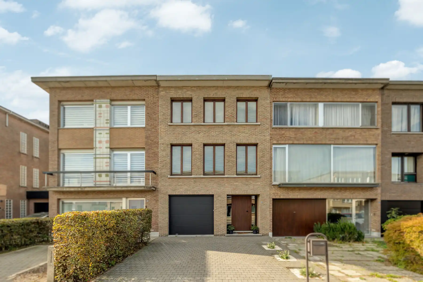 Ruime woning met 3 aangename slaapkamers, garage en tuin foto 20