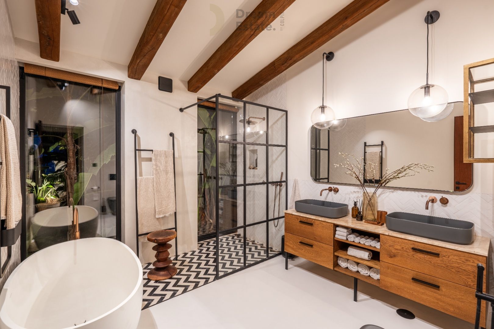 Unieke eerstelijns golfvilla in een exclusieve 'gated community' te Nueva Andalucia foto 22