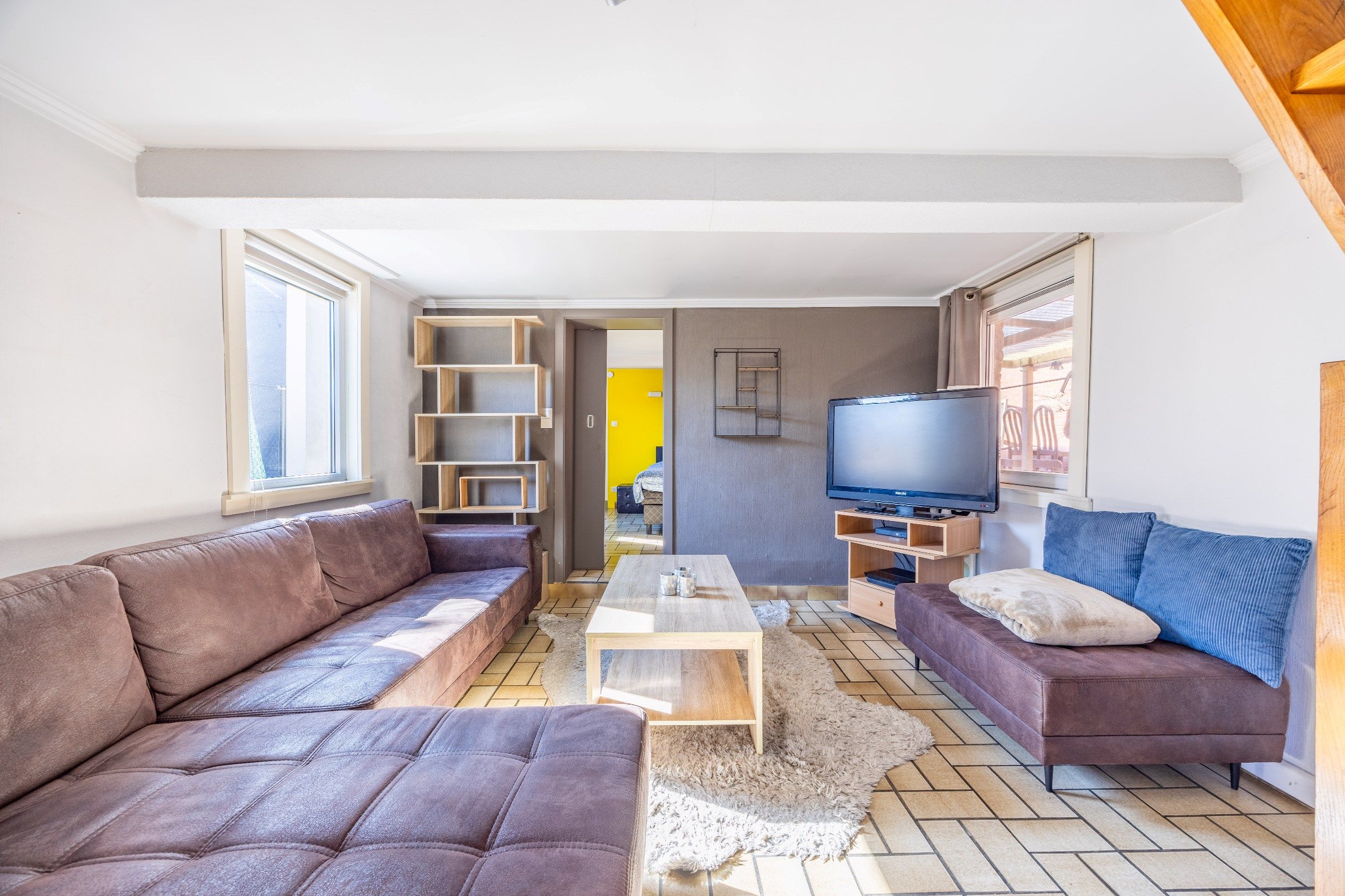 KNUSSE WONING MET DUBBELE GARAGE foto 4