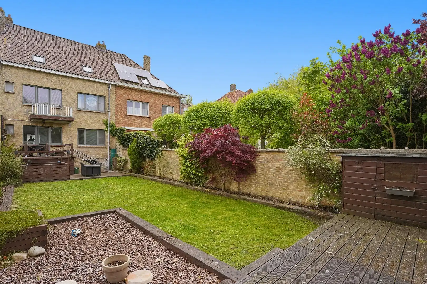 Ruime en instapklare rijwoning in het hart van Nieuwpoort op 284 m² met garage en nieuwe oprit! foto 8