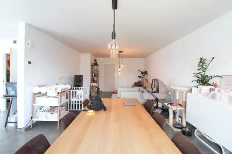 Prachtige moderne woning te huur vlakbij centrum Roeselare foto 3